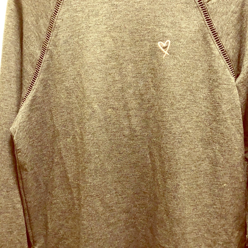 Victoria’s Secret grey top